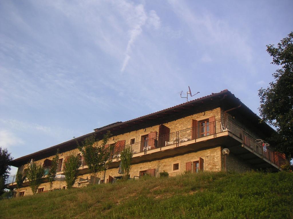 Agriturismo Gallo Cortemilia Exterior foto